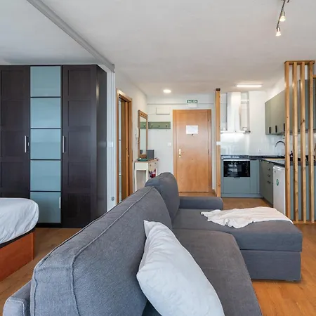 Estudio En Playa San Lorenzo דירה